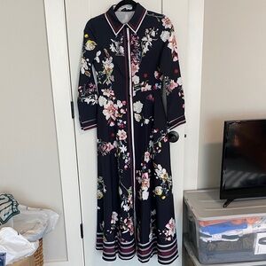 Elegant Nancy Yang Floral Navy Maxi Dress